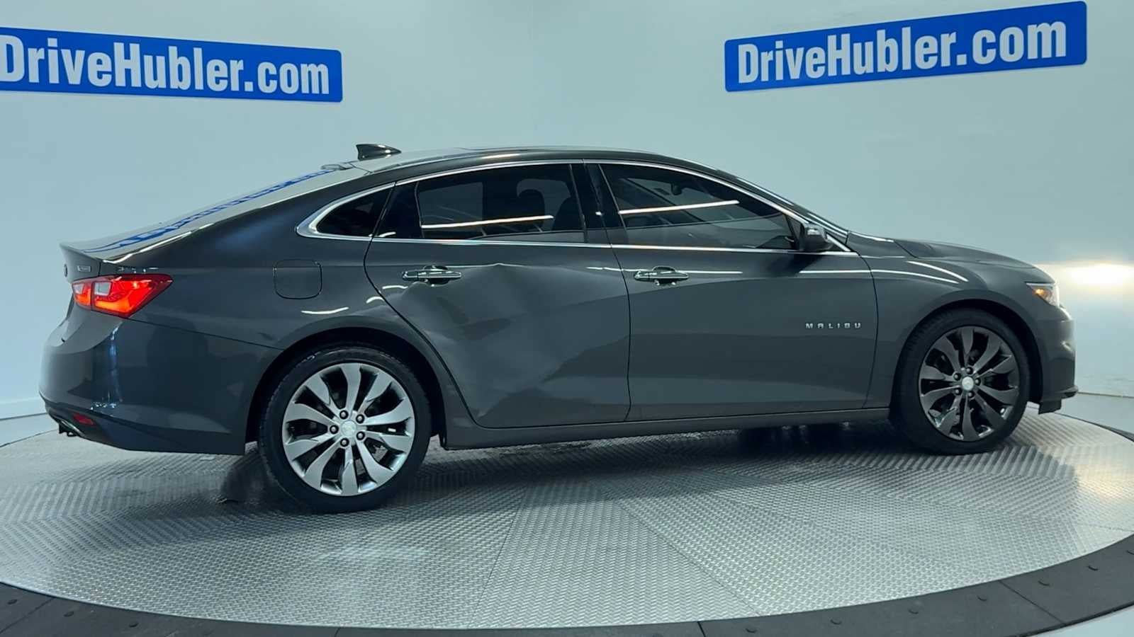 Used 2016 Chevrolet Malibu Premier FWD image 9