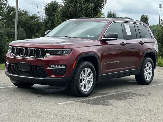 Used 2023 Jeep Grand Cherokee Limited AWD/4WD image 1