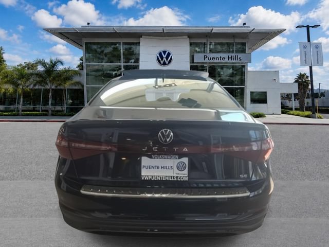 New 2025 Volkswagen Jetta SE FWD image 6