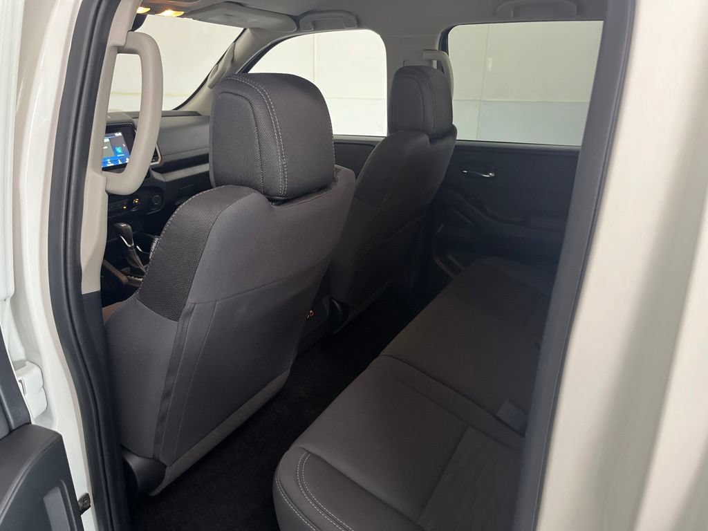 Used 2024 Nissan Frontier SV w/ Technology Package AWD/4WD image 24