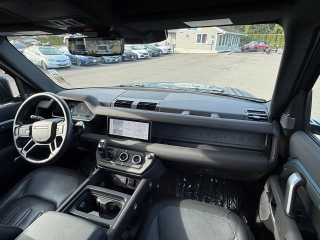 Used 2022 Land Rover Defender 90 X-Dynamic S image 26