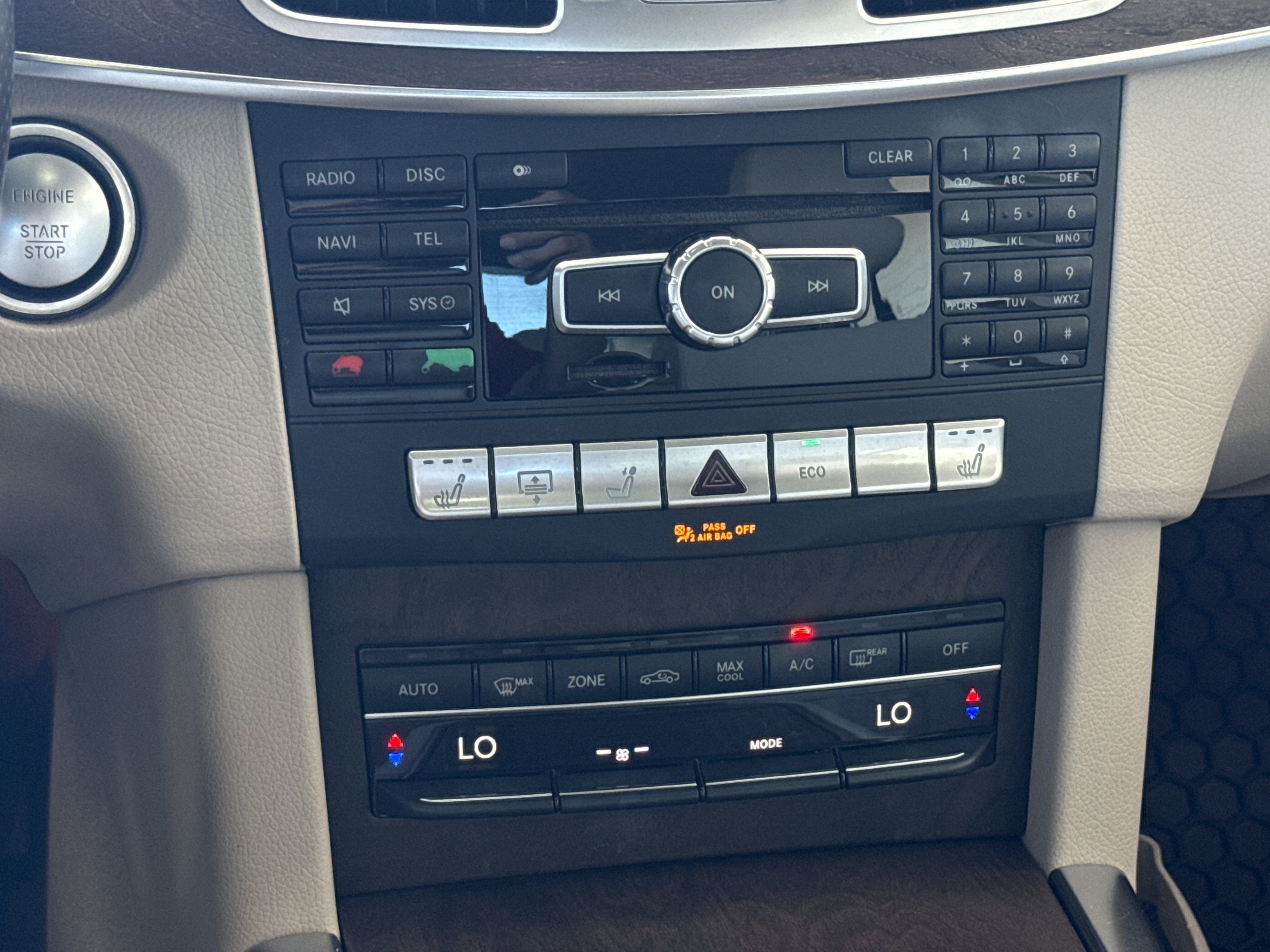 Used 2014 Mercedes-Benz E 350 Sedan image 38