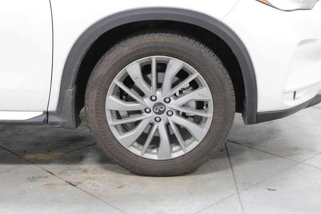 Used 2024 INFINITI QX50 Luxe image 12