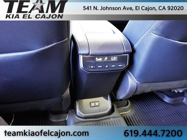 Used 2021 Toyota Highlander XLE AWD/4WD image 22
