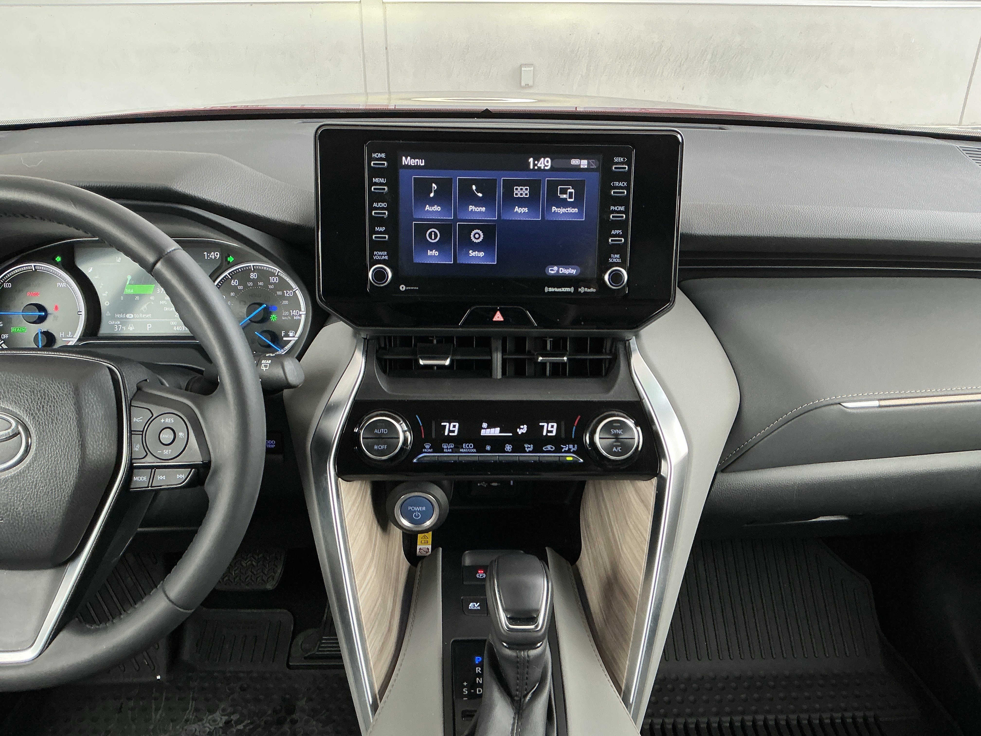 Certified 2021 Toyota Venza XLE image 9