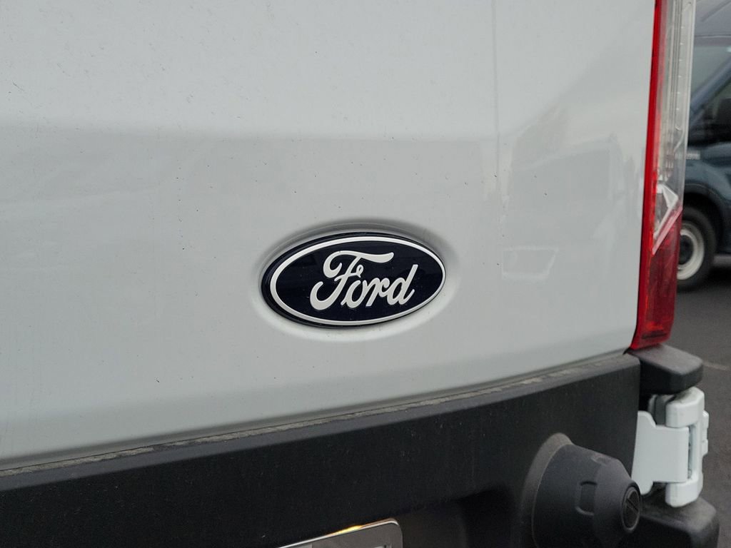 New 2026 Ford Transit 250 148 Medium Roof image 7