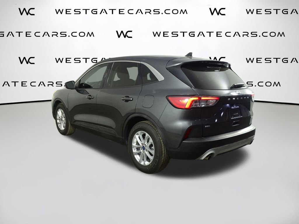 Used 2020 Ford Escape SE image 5