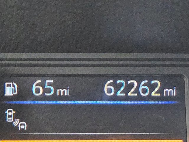 Used 2019 Nissan Titan SV w/ SV Convenience Package image 10