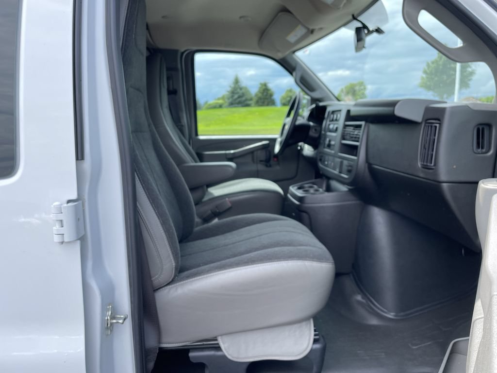 Used 2024 Chevrolet Express 2500 w/ Driver Convenience Package RWD image 22
