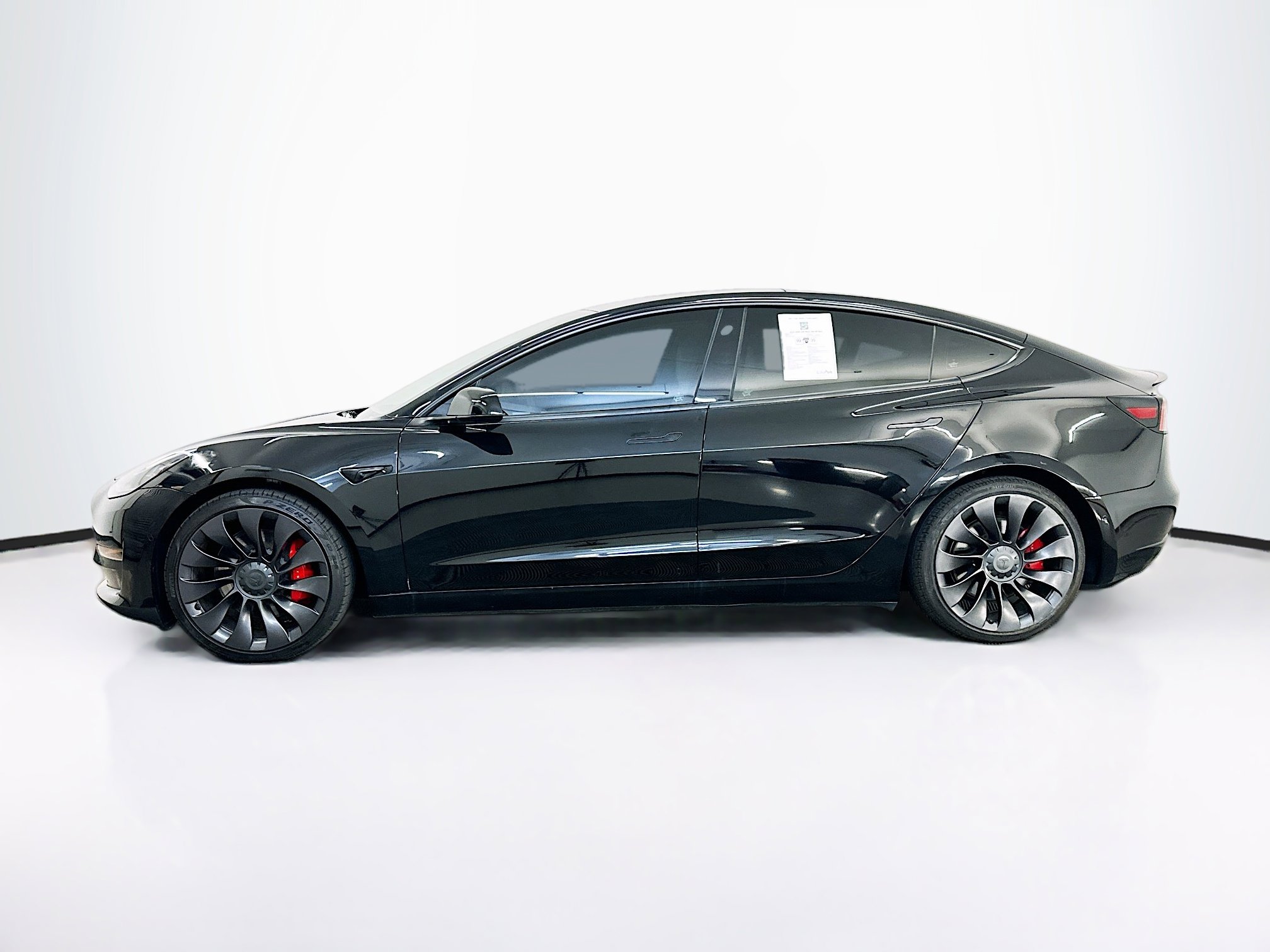 Used 2022 Tesla Model 3 Performance image 4
