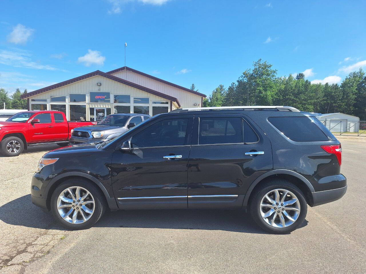 Used 2014 Ford Explorer Limited w/ Equipment Group 302A image 1
