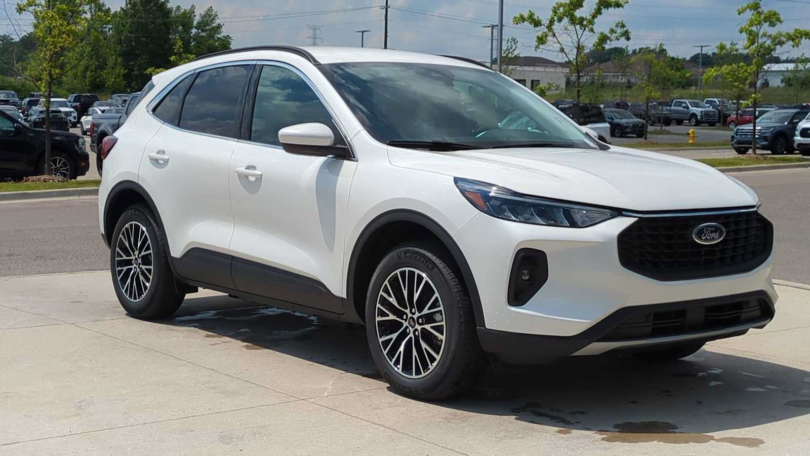 New 2025 Ford Escape SE FWD image 7