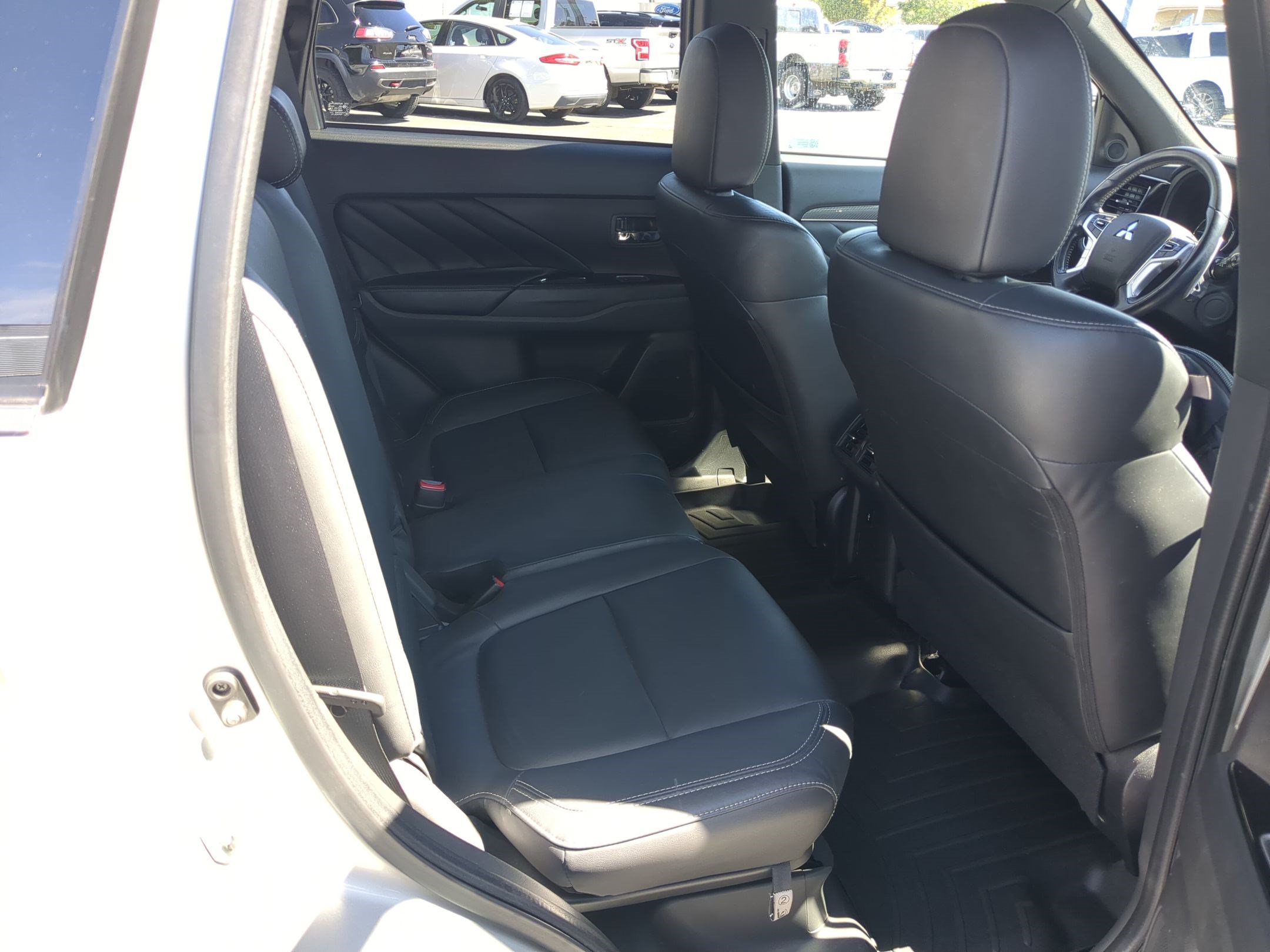 Used 2019 Mitsubishi Outlander SEL AWD/4WD image 31