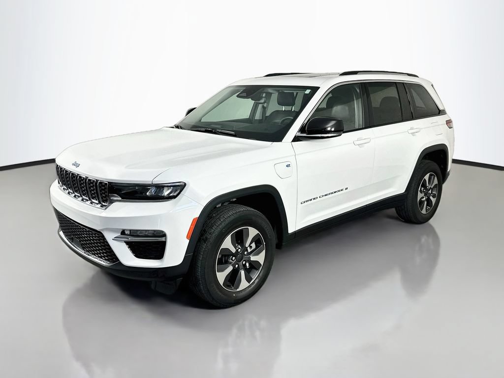Used 2022 Jeep Grand Cherokee Limited 4xe AWD/4WD image 3