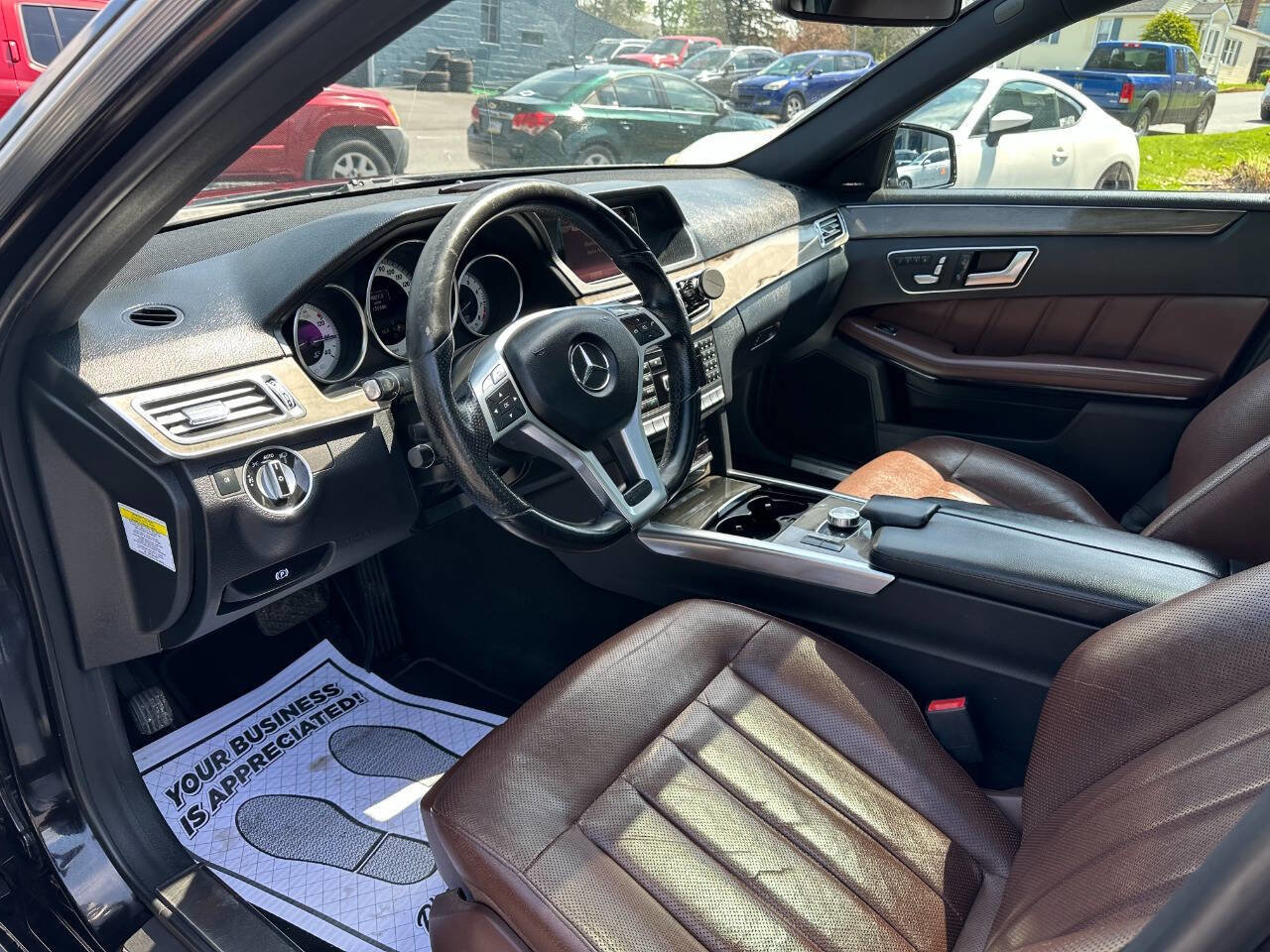 Used 2014 Mercedes-Benz E 550 4MATIC Sedan image 14