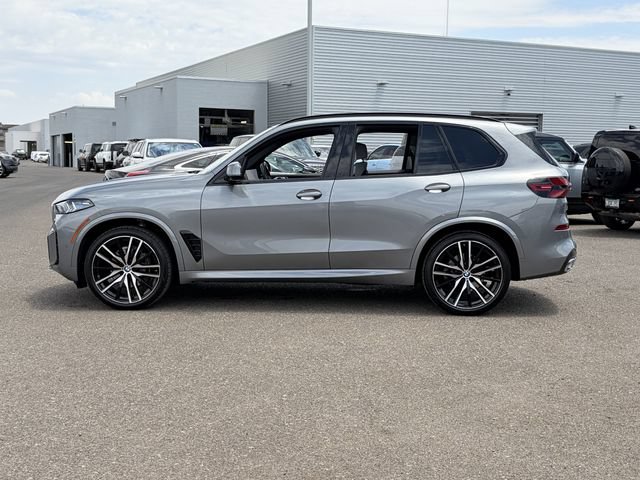 Used 2026 BMW X5 xDrive40i w/ M Sport Package AWD/4WD image 10