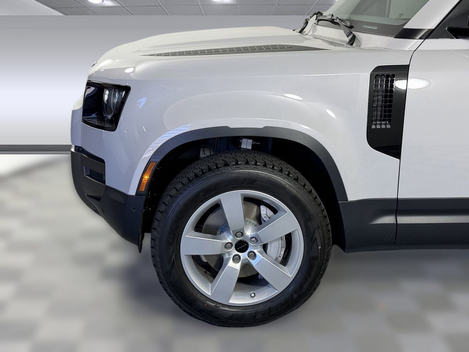 Used 2026 Land Rover Defender 110 S image 7