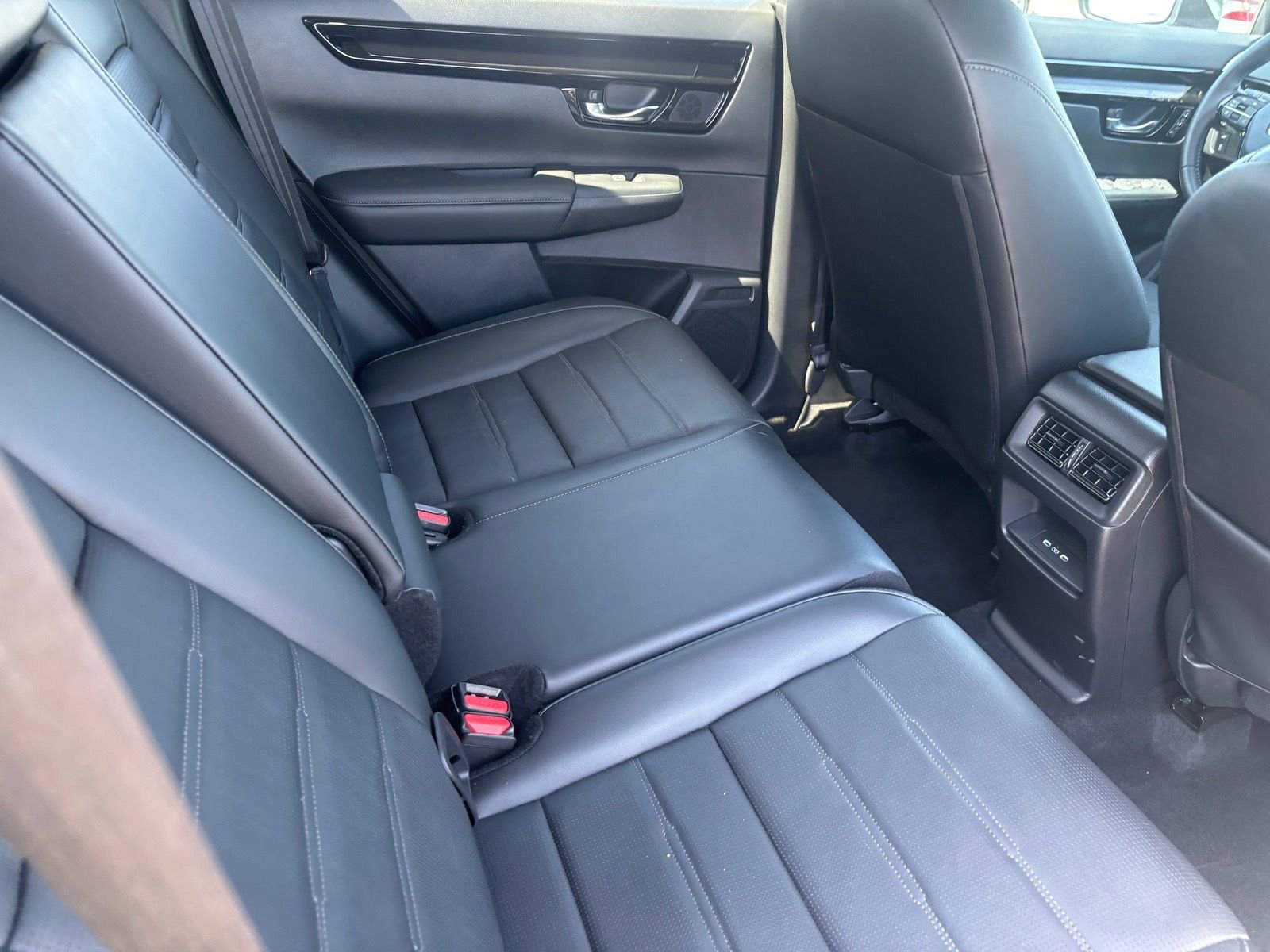 Used 2025 Honda CR-V EX-L image 16