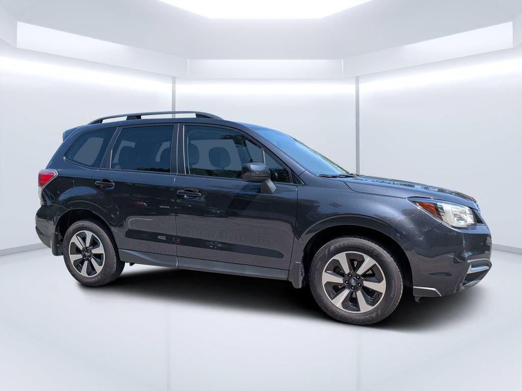 Used 2018 Subaru Forester 2.5i Premium AWD/4WD image 1