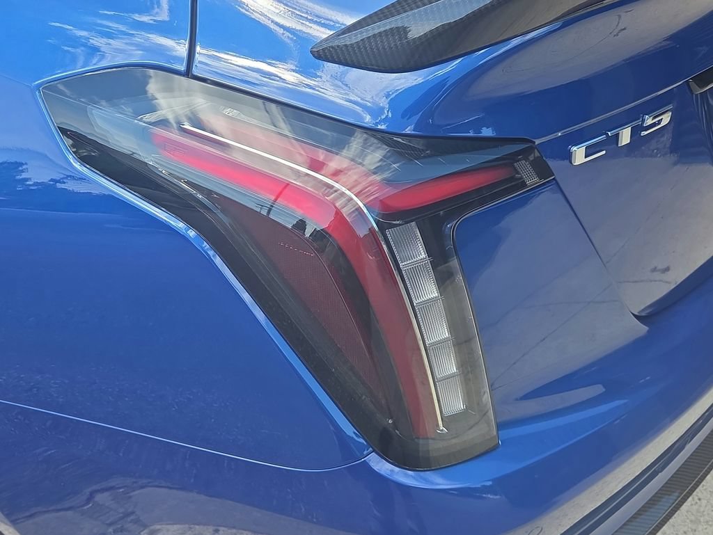 Used 2022 Cadillac CT5 V Blackwing w/ Carbon Fiber Package 2 RWD image 26