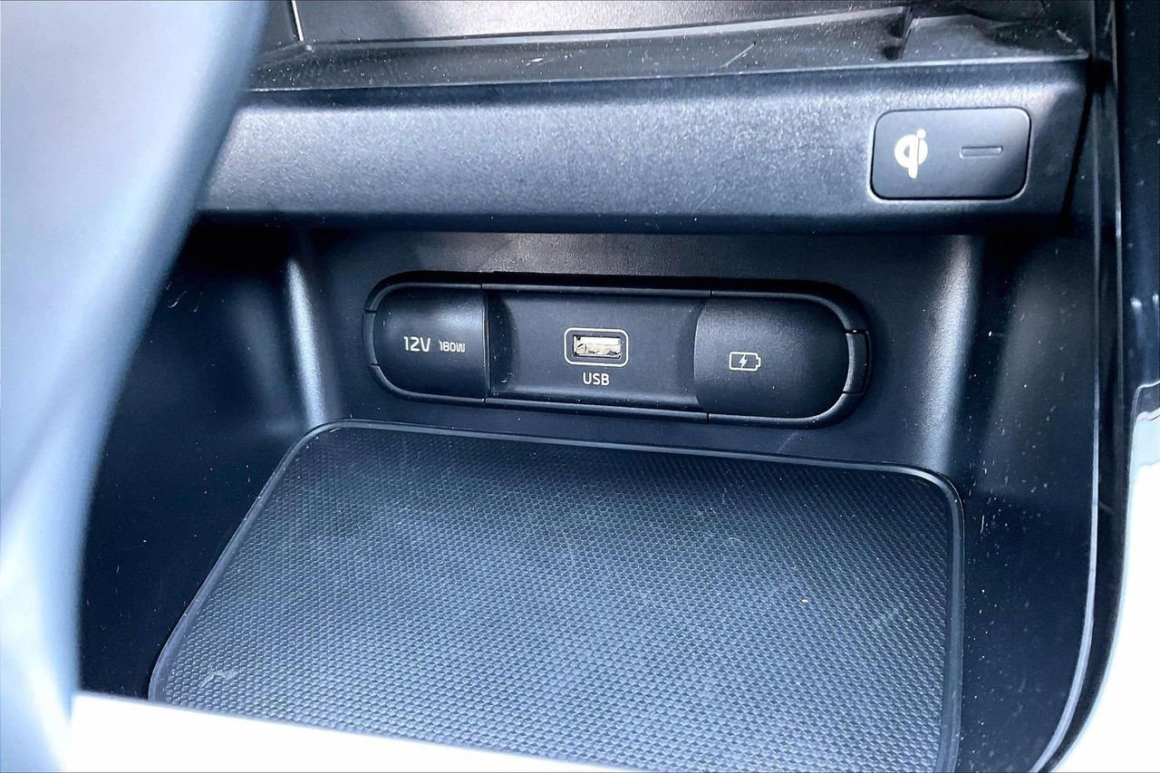 Used 2023 Kia Forte GT-Line w/ GT-Line Premium Package image 19