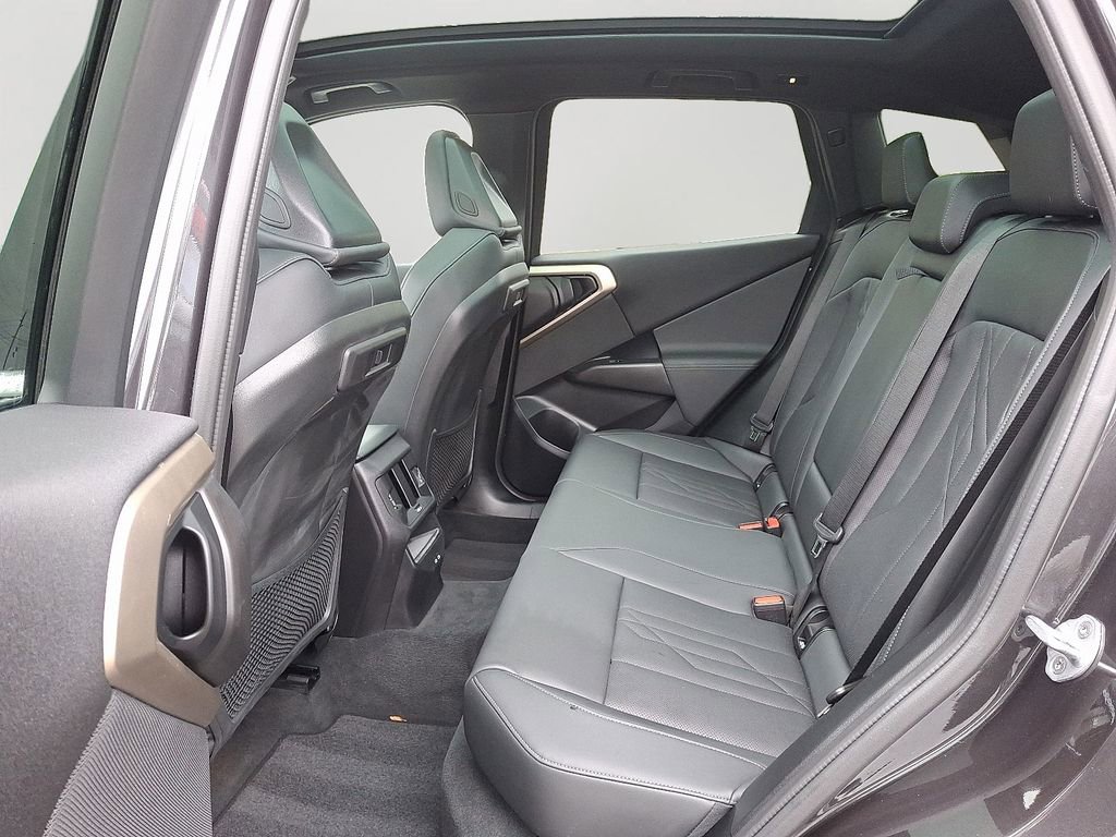 Used 2025 BMW X3 xDrive30i image 8