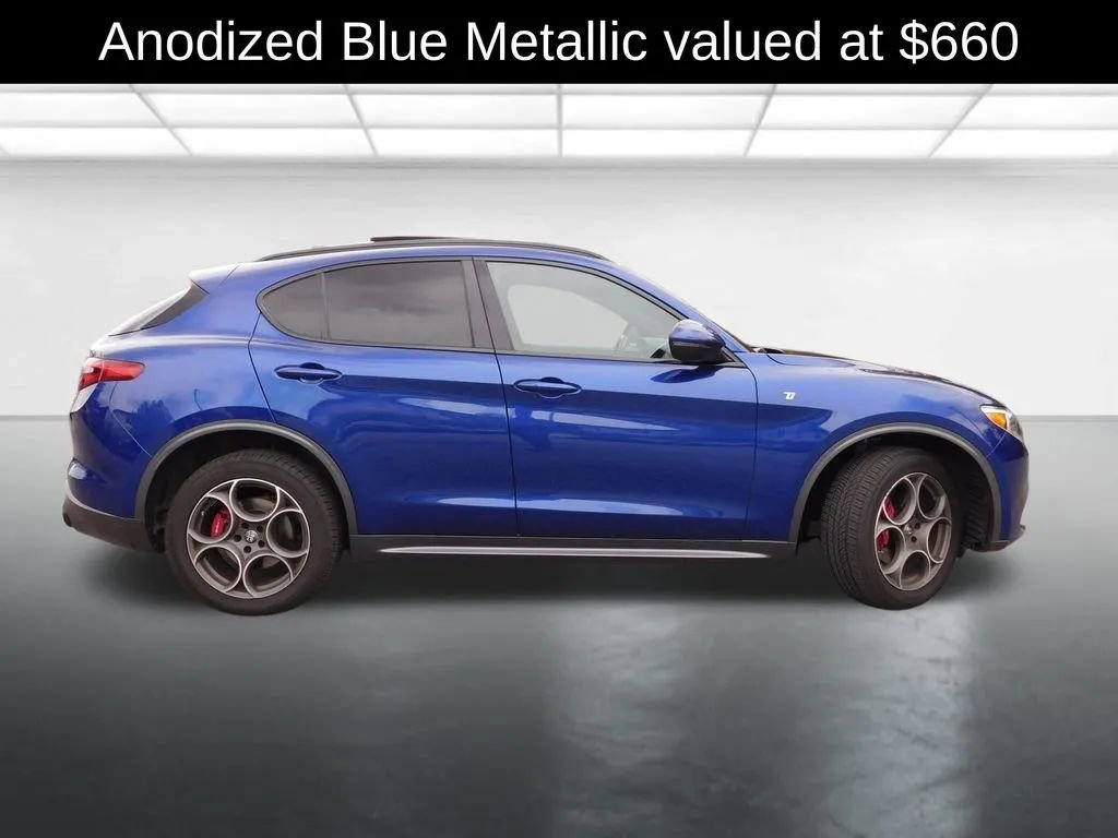 Used 2023 Alfa Romeo Stelvio Ti image 5