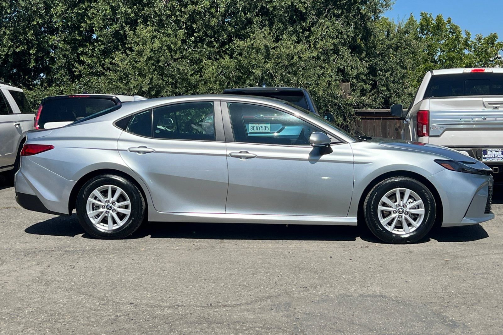 Used 2025 Toyota Camry LE FWD image 3