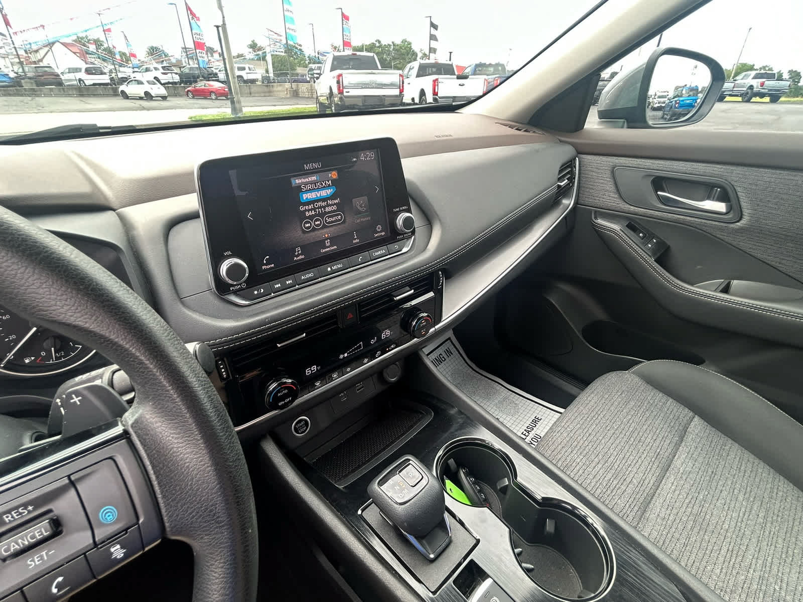 Used 2021 Nissan Rogue SV AWD/4WD image 23