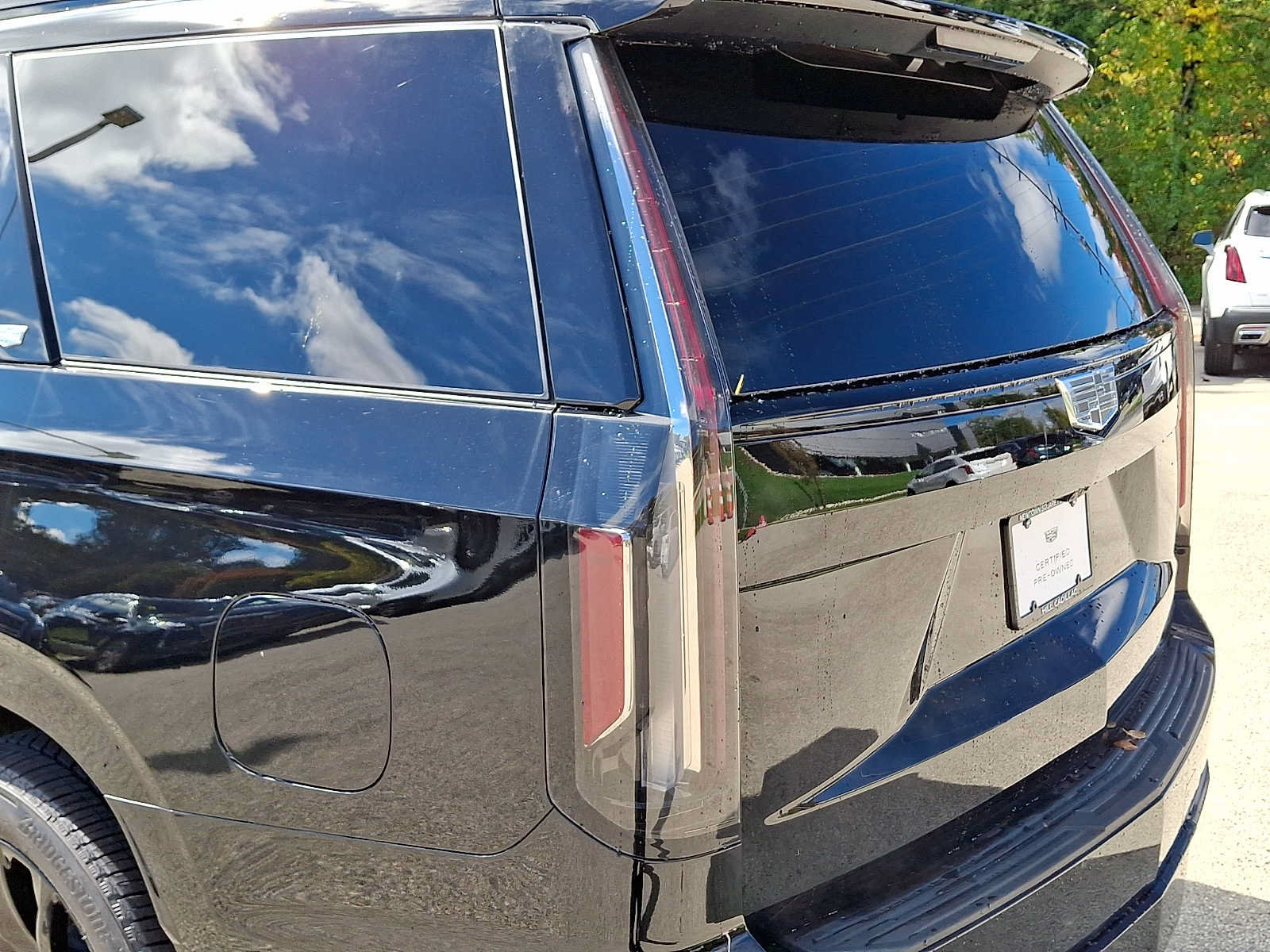 Certified 2024 Cadillac Escalade Sport Platinum w/ LPO, ONYX Package AWD/4WD image 12