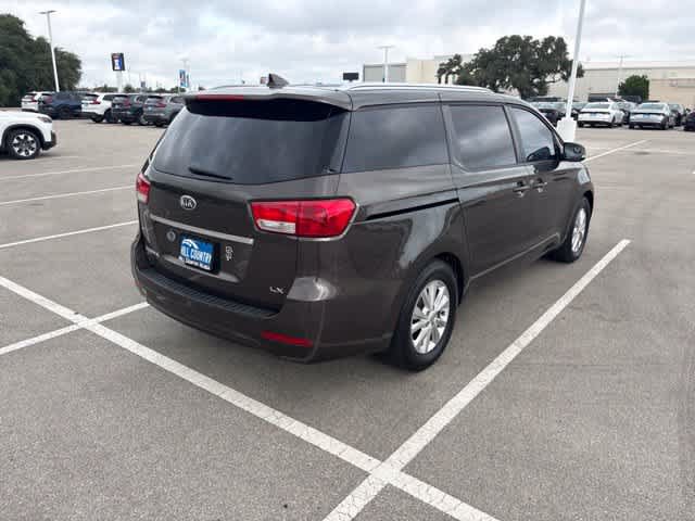 Used 2017 Kia Sedona LX w/ LX Essentials Premium Package FWD image 5