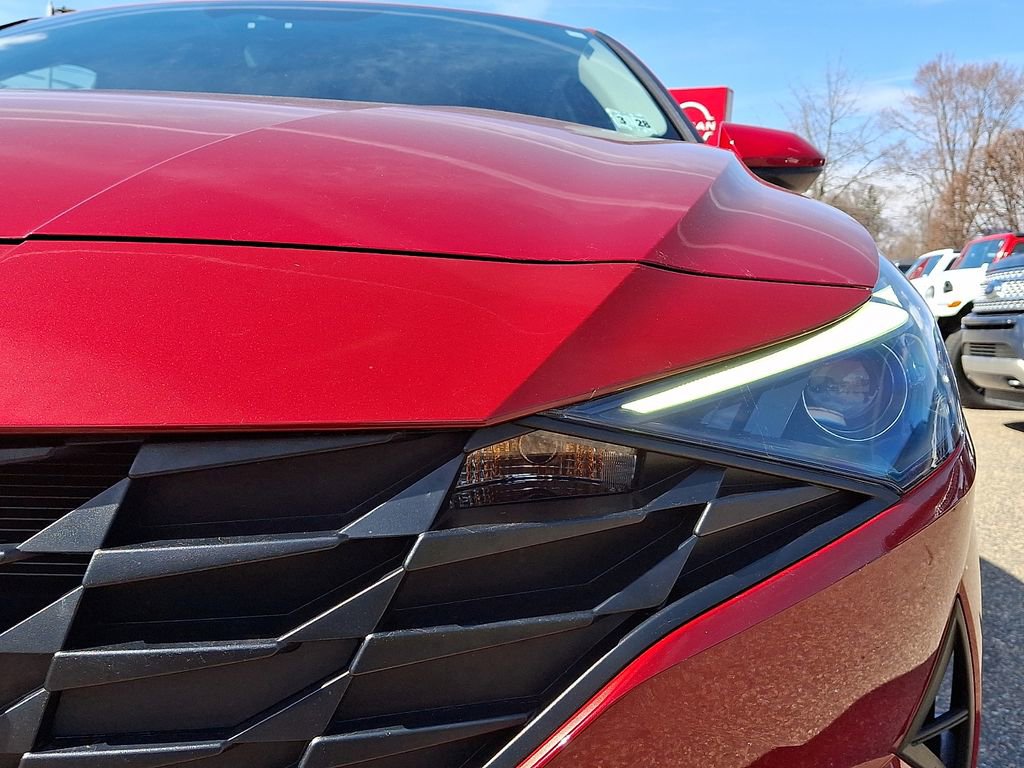 Used 2023 Hyundai Elantra SEL w/ Convenience Package image 11