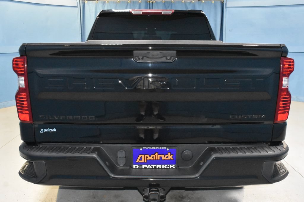 Used 2022 Chevrolet Silverado 1500 Custom AWD/4WD image 23