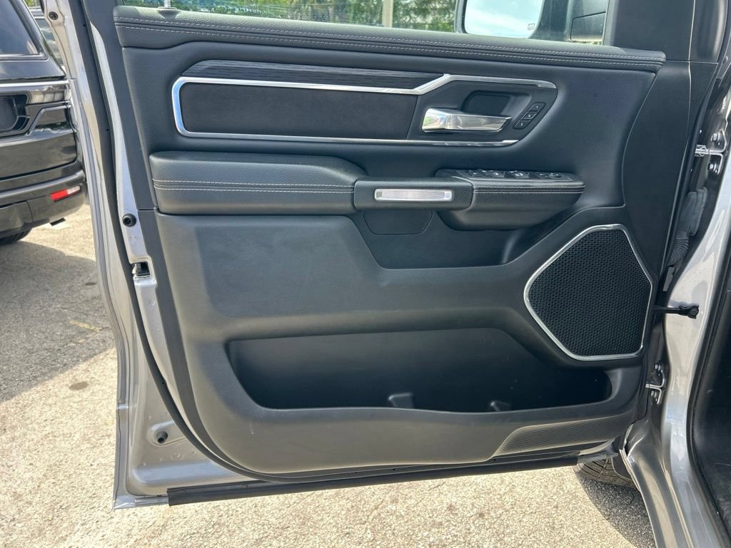 Used 2024 RAM 1500 Laramie RWD image 31