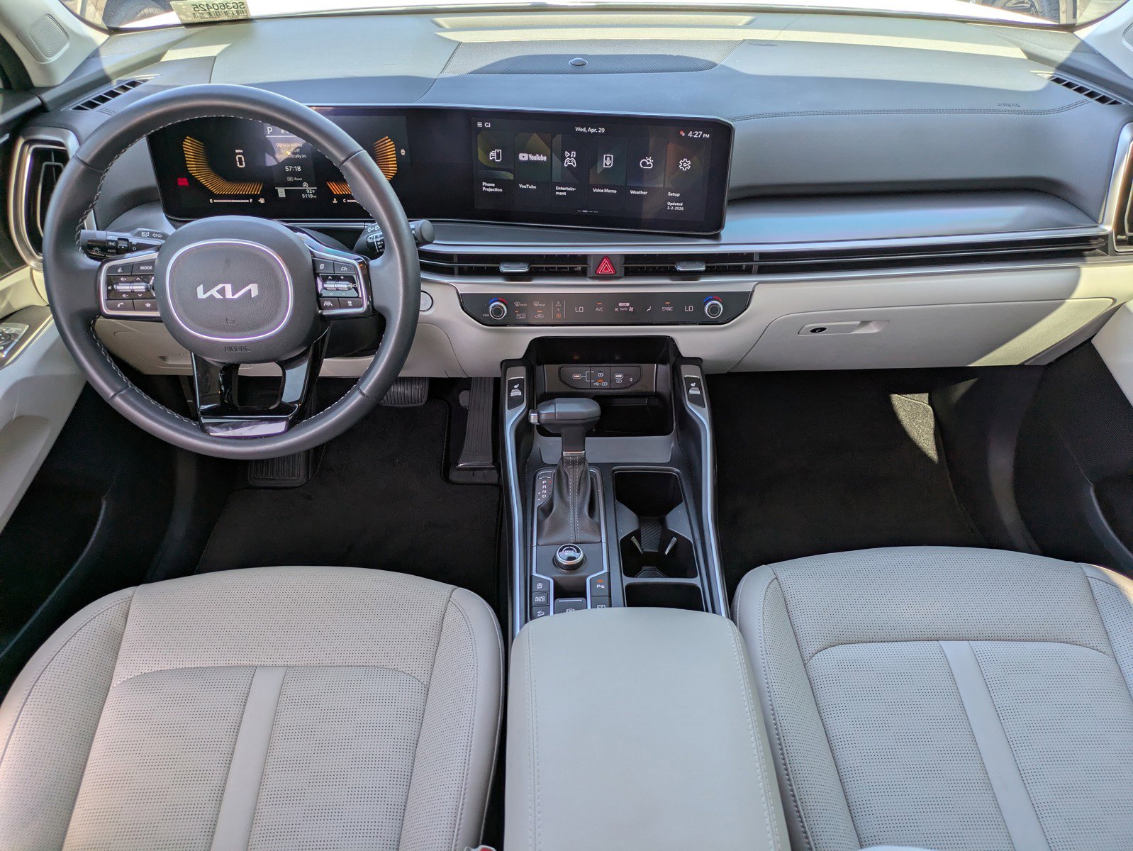 Certified 2025 Kia Sorento EX FWD image 13
