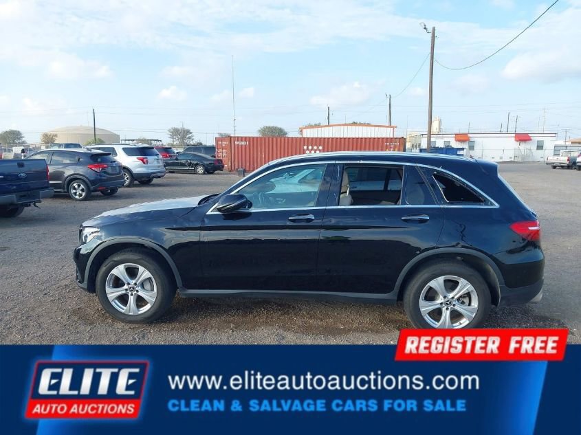 Used 2018 Mercedes-Benz GLC 300 4MATIC image 27