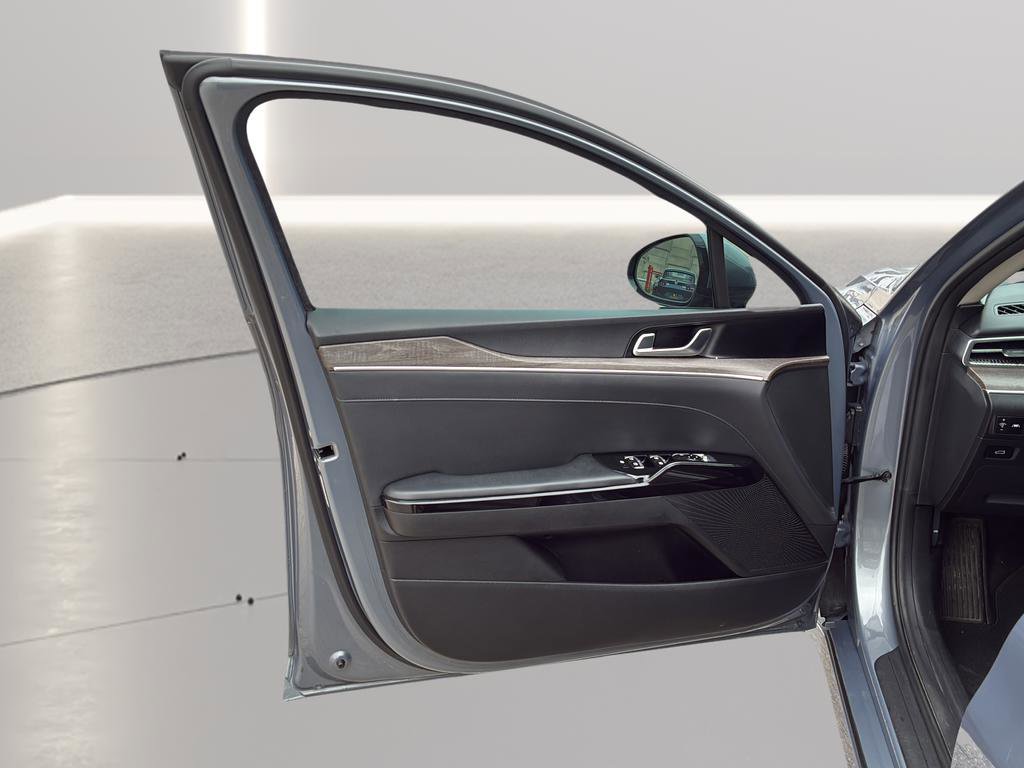 Used 2021 Kia K5 EX FWD image 11