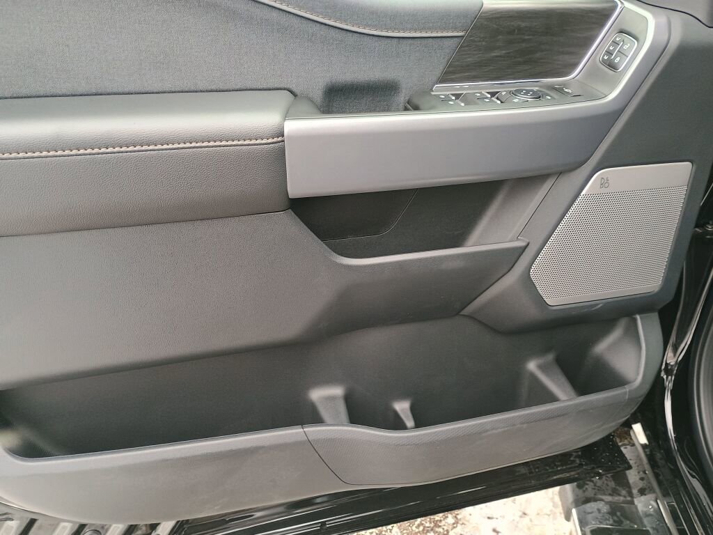 New 2025 Ford F150 Lariat w/ Equipment Group 502A High image 10