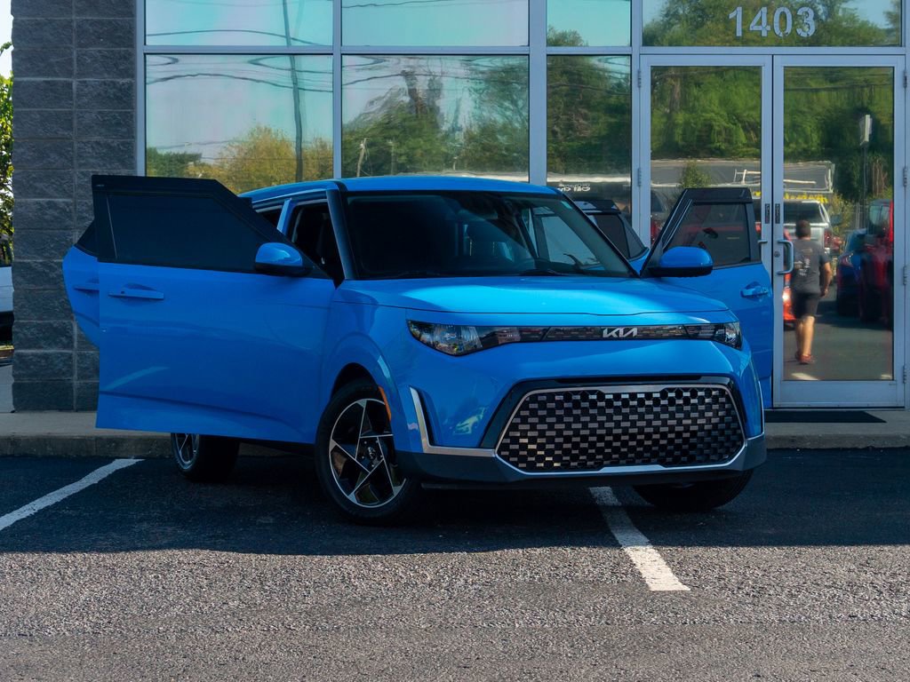 Used 2023 Kia Soul EX image 13