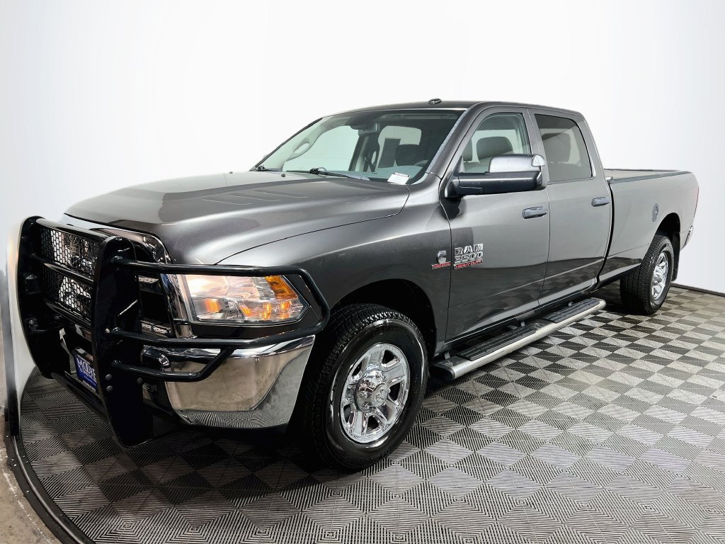 Used 2014 RAM 3500 Tradesman w/ Chrome Appearance Group RWD image 3