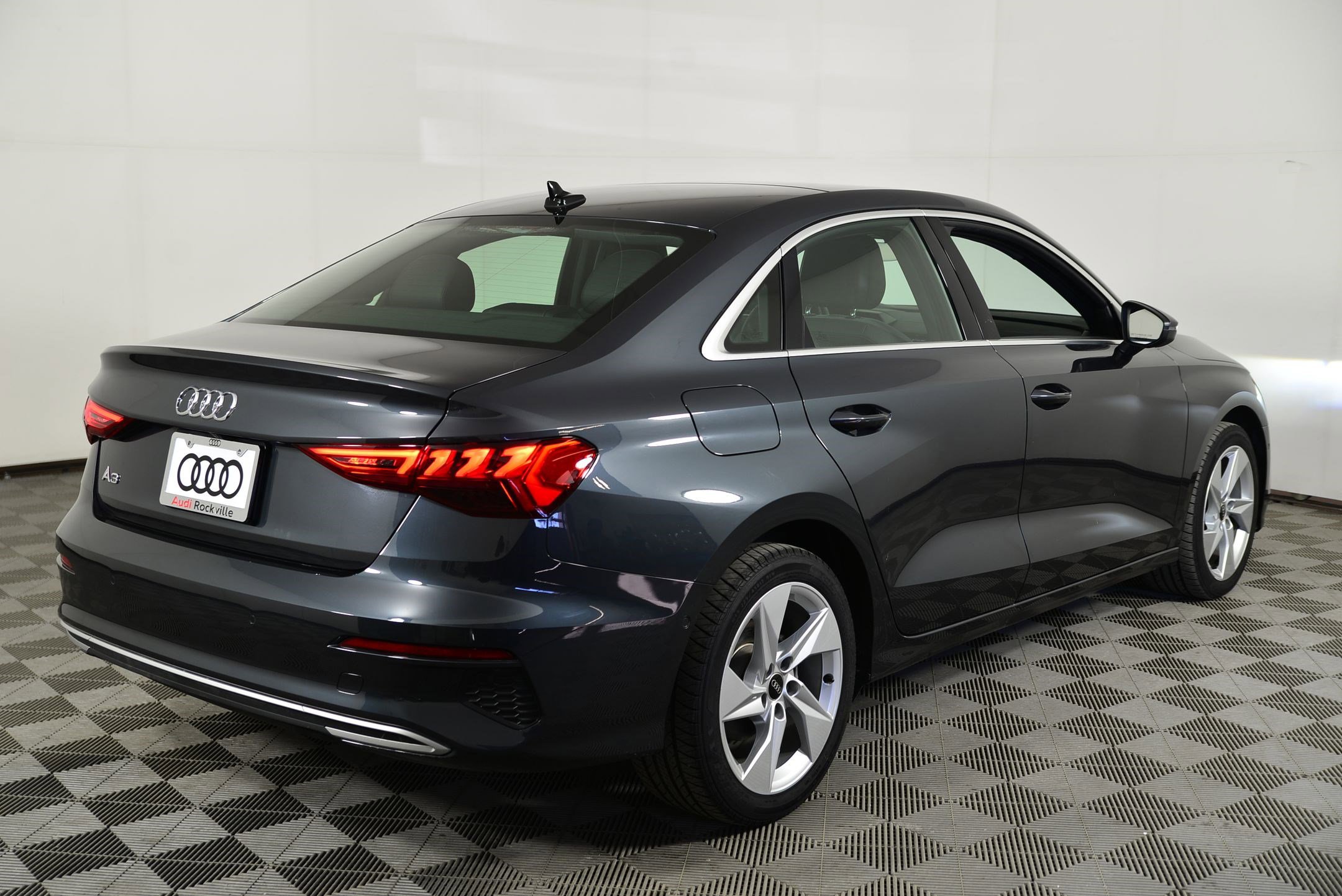 Used 2023 Audi A3 2.0T Premium w/ Convenience Package image 9