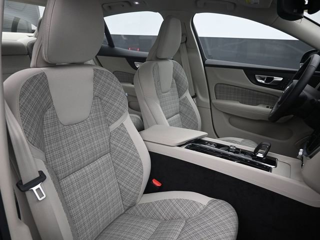 Used 2024 Volvo S60 B5 Core w/ Climate Package image 30