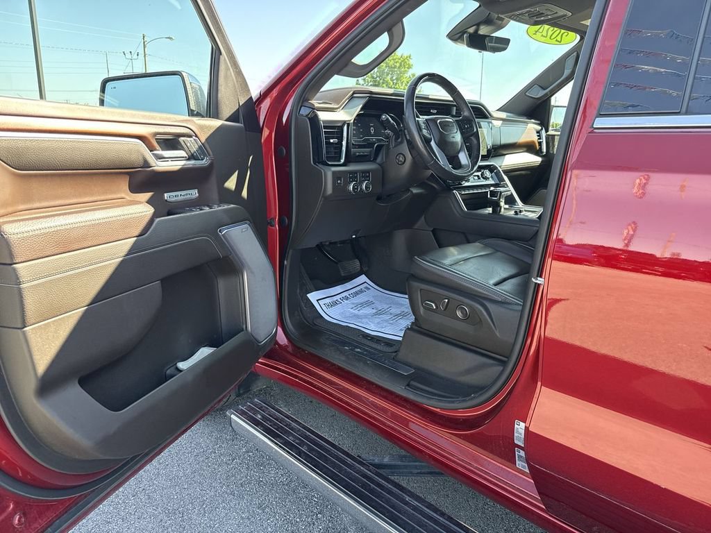 Used 2024 GMC Sierra 1500 Denali AWD/4WD image 35
