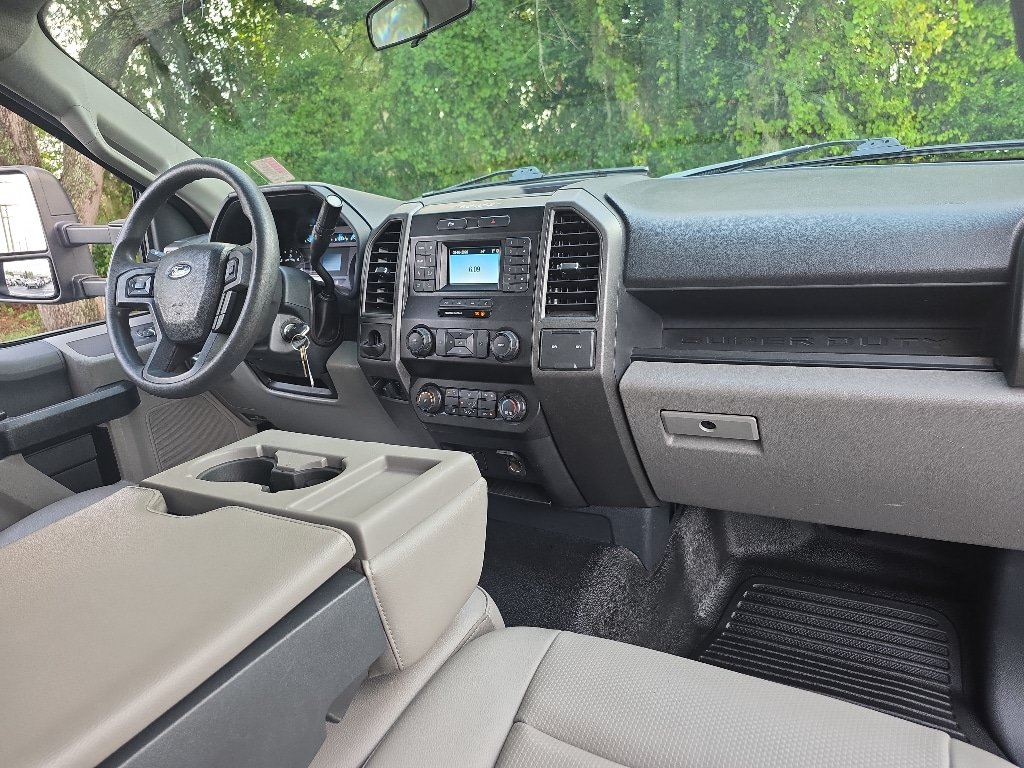 Certified 2022 Ford F550 2WD Regular Cab Super Duty image 13