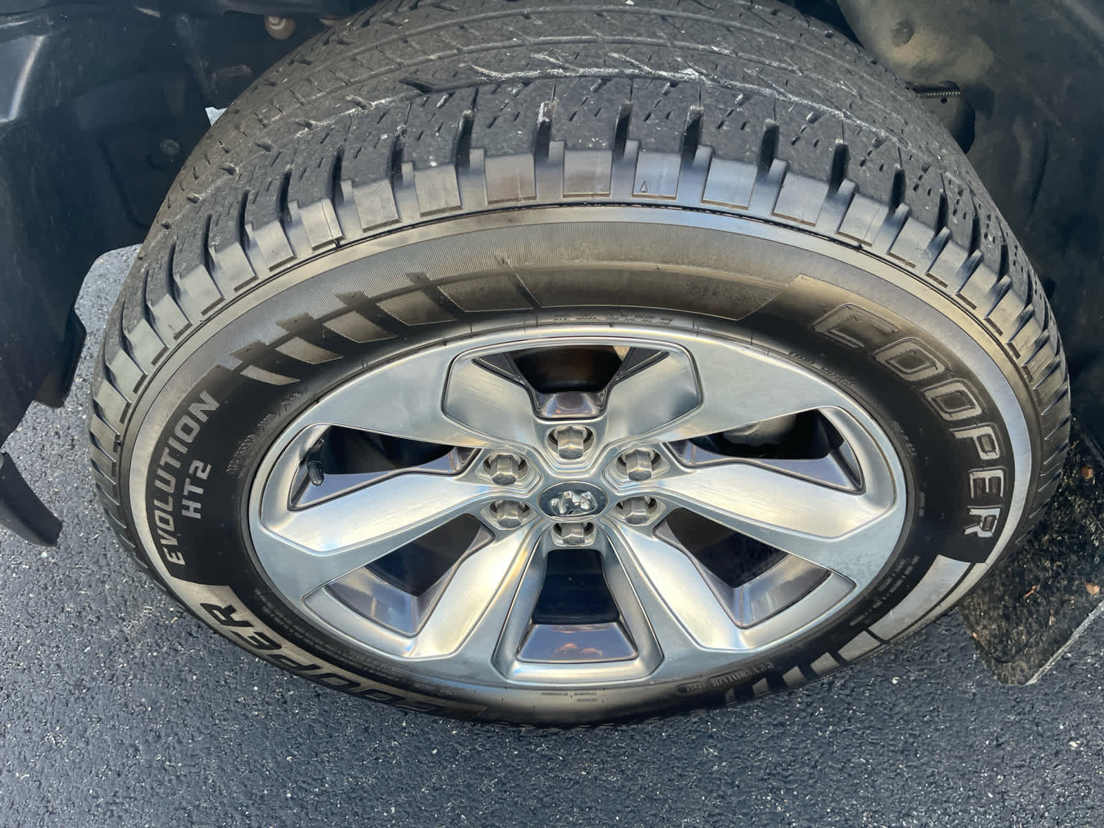 Used 2021 RAM 1500 Limited AWD/4WD image 24