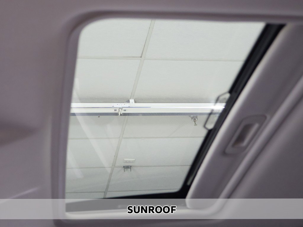 Used 2022 Ford EcoSport SE image 3