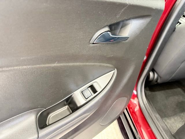 Used 2017 Chevrolet Volt LT w/ Comfort Package FWD image 16