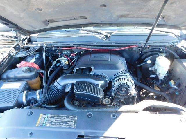 Used 2008 Chevrolet Suburban LTZ w/ LTZ Preferred Equipment Group image 17