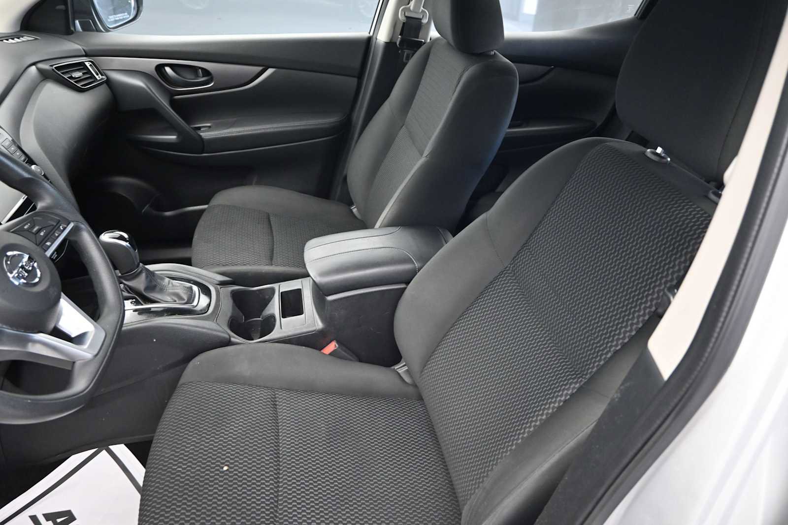 Used 2021 Nissan Rogue Sport S FWD image 17
