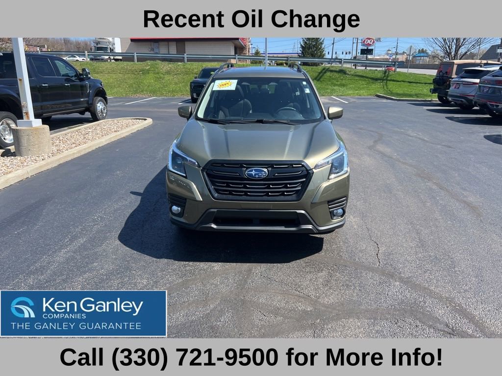 Used 2023 Subaru Forester Premium image 4
